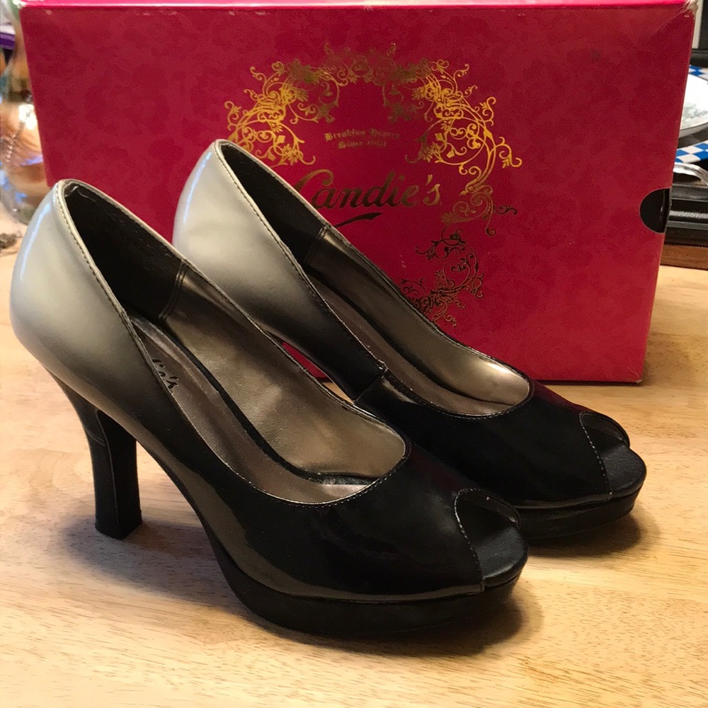 Candie’s Sanddra Black Ombré peep toe pumps